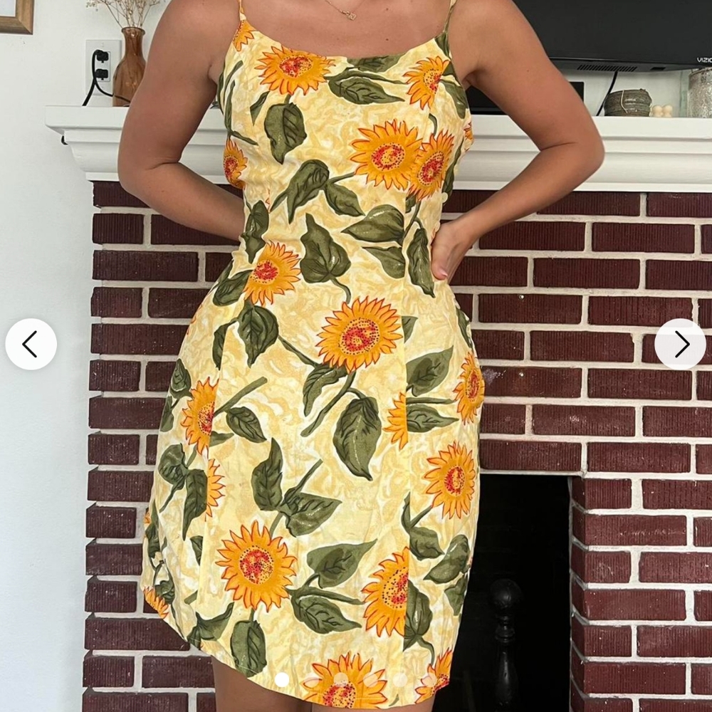 Vintage sunflower print dress